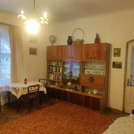 Retro 120 M2 Apartman